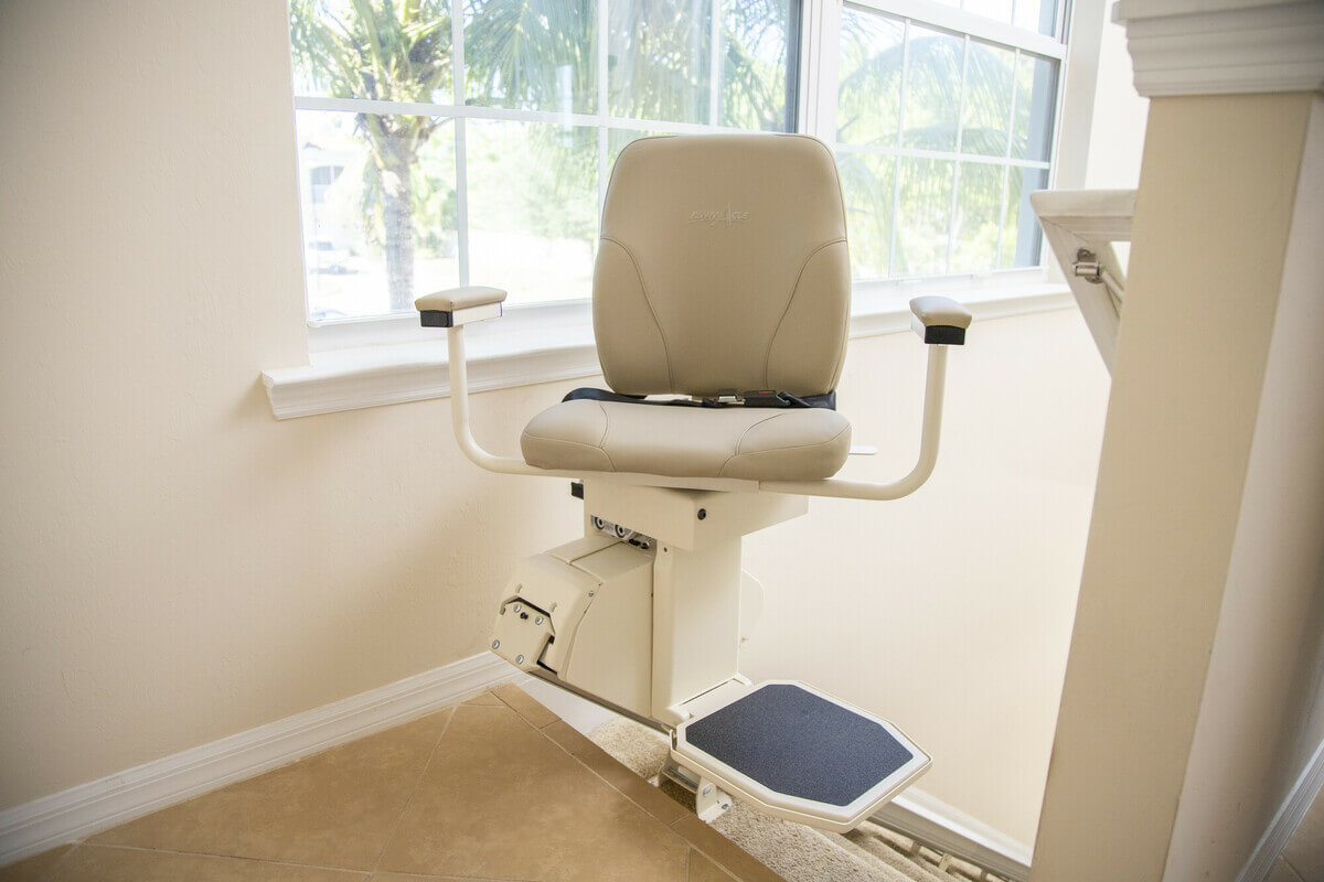 Harmar Pinnacle SL600HD stairlift