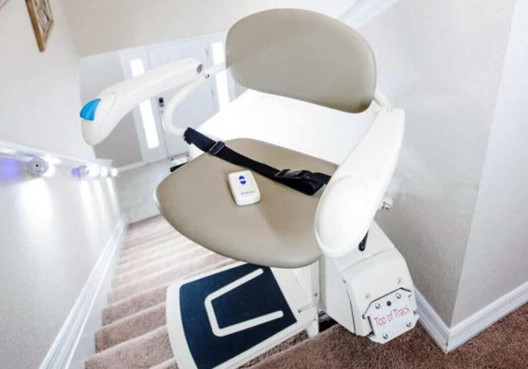 Screenshot 2025-02-13 153057 harmar stairlift with safety belt
